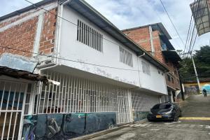 Por tercera vez en el año, suspenden servicios del ICBF en San Carlos (Antioquia), afectando a más de 200 niños