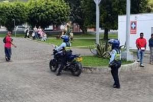 El equipo de socorro encontró a los menores en el asfalto con traumas craneoencefálicos y heridas severas en la cabeza. 