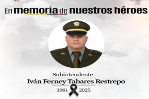 Uniformado de la Policía fue asesinado en medio de un hurto en Medellín. Uno de los ladrones resultó lesionado