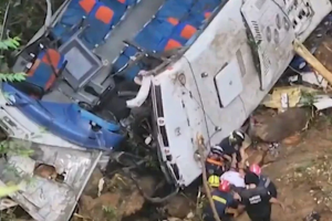 Bus Precoltur / accidente Liceo Antioqueño