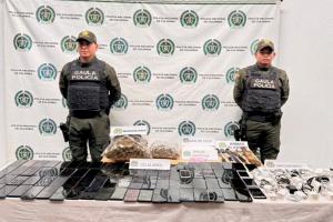 Desmantelaron "Call Center Criminal" en cárcel El Pedregal e incautaron 85 celulares y drogas