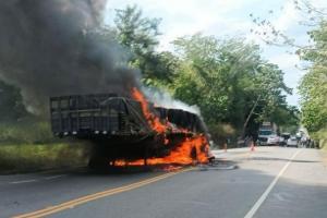 Hasta el momento, las autoridades de tránsito no han determinado las causas exactas del choque.