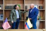 Alcalde de Medellín, Federico Gutiérrez con el Estados Unidos en Colombia, Jhon MacNamara