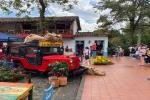 Más de 2 mil flores fueron sembradas en el Pueblito Paisa para que los turistas disfruten de este tradicional espacio de la ciudad