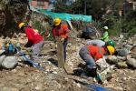 Con 285 volquetas de residuos retiradas, Medellín refuerza quebradas para enfrentar nueva temporada de lluvias