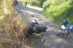 Hallan muertos a dos hombres; uno recolector de café, al lado de su moto en zona rural de Jardín