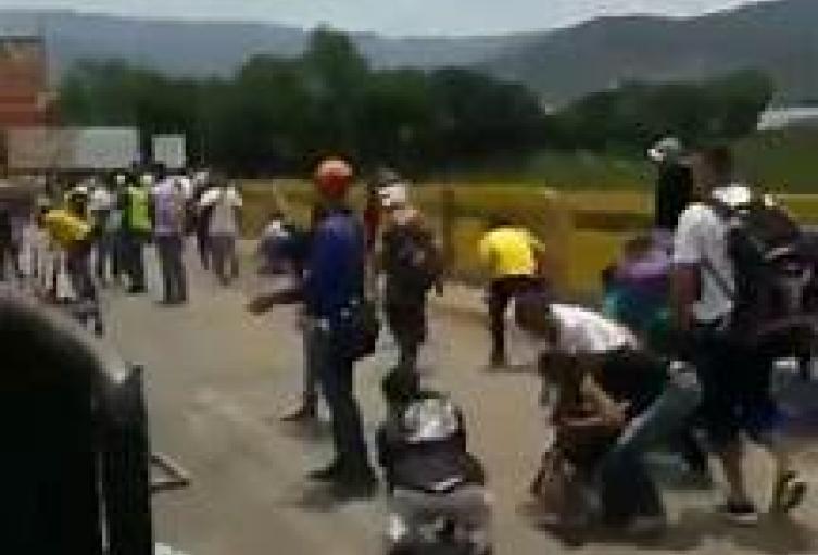 Balacera en la zona de frontera