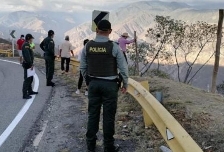 Recuperan terreno invadido ilegalmente en el Cañón del Chicamocha en Santander