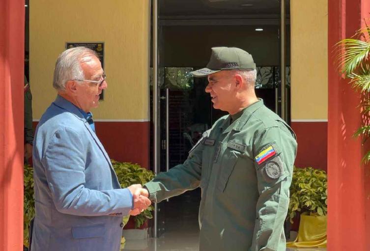Iván Velasquez y Vladimir Padrino