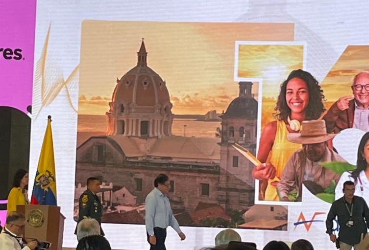 Presidente de Colombia, Gustavo Petro, asiste al Congreso de Asofondos