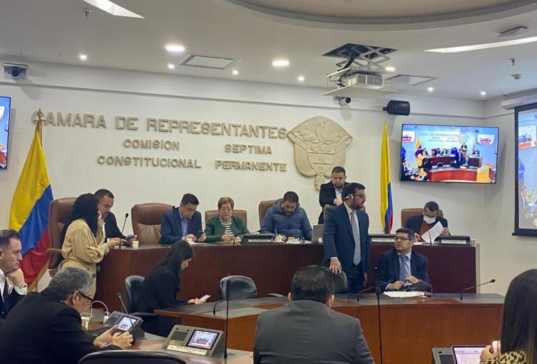 Se cae ponencia negativa de reforma laboral