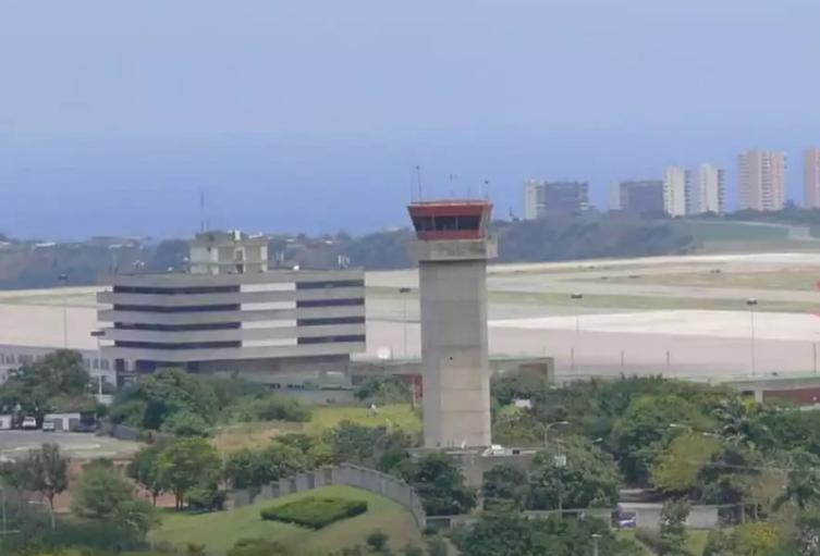La aeronave iba solo con el piloto.