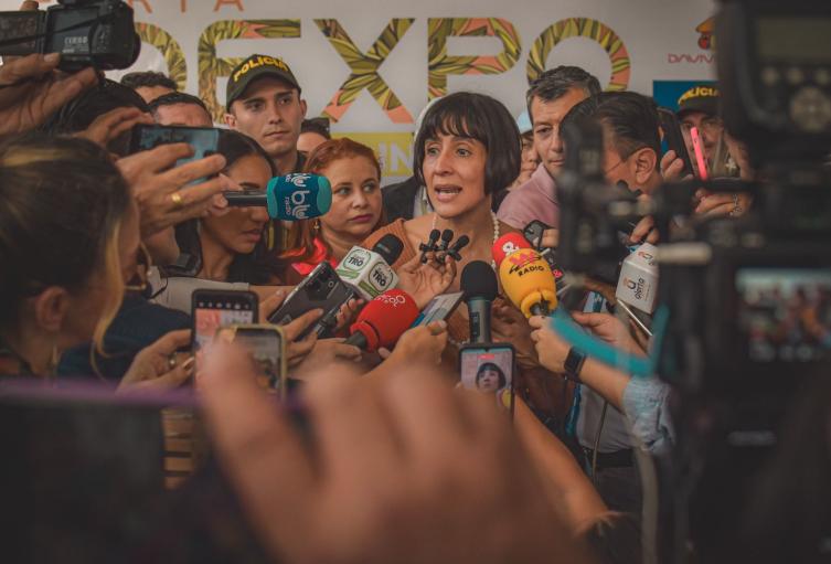 Rueda de prensa ministra de ambiente Susana Muhammad