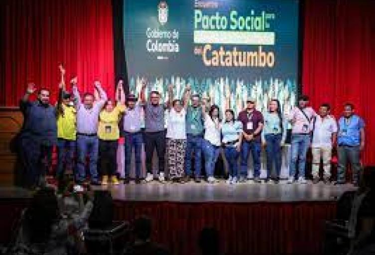 Pacto Catatumbo/ Transformación/ Salud/ Educación/ Vías.