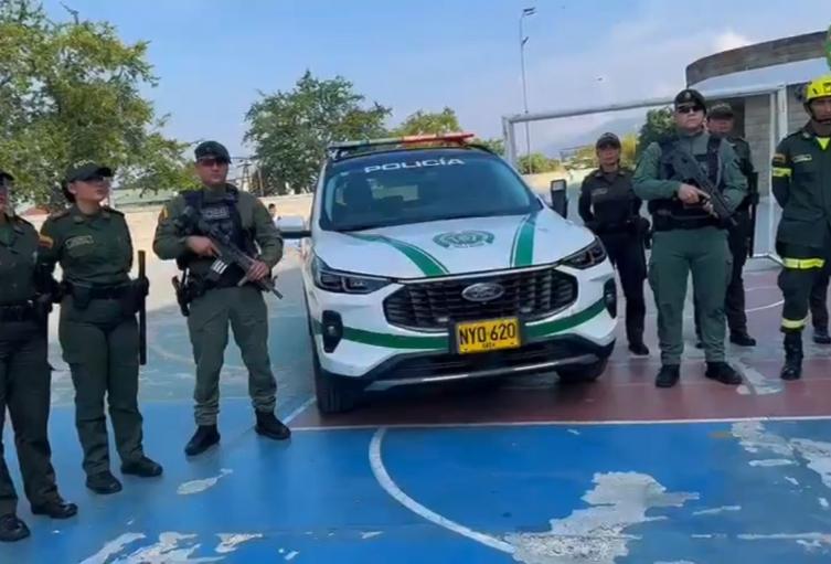 Cuerpo policial en el estadio Américo Montanini de Bucaramanga