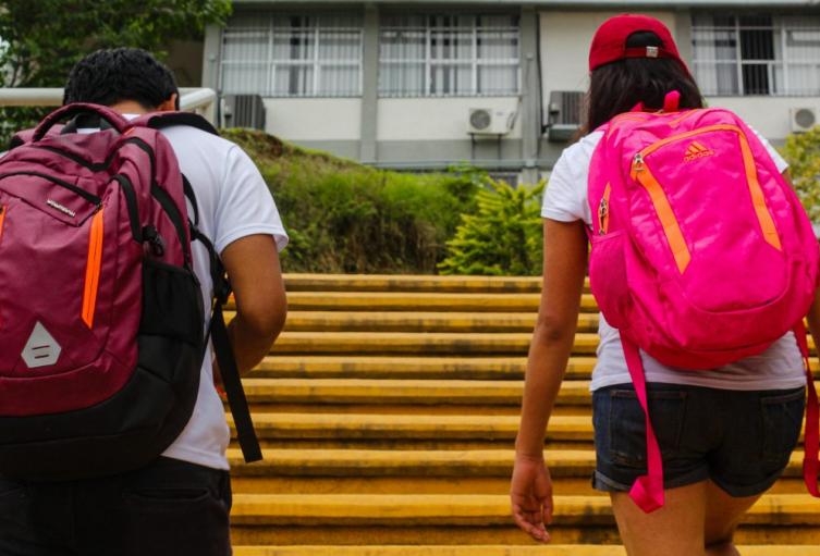 Niños en colegios (imagen de referencia)