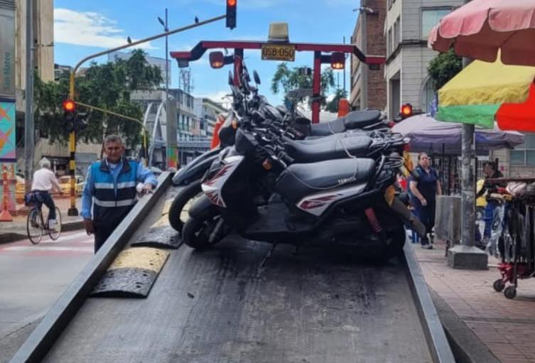 Inmovilización de motocicletas en el centro de Bucaramanga