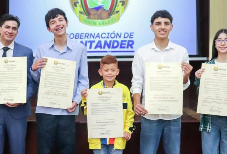 Reconocimiento a jóvenes santandereanos destacados