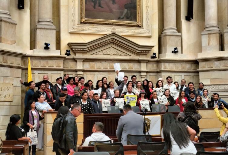 Proyecto de ley busca frenar las violaciones a los derechos humanos cometidas por empresas en Colombia 
