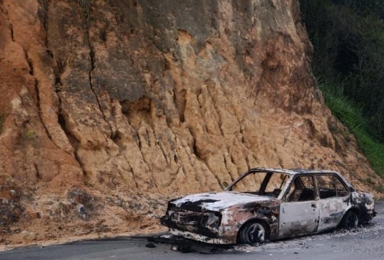 Vehículo Incinerado en zona rural de Convención Vehículo Incinerado en zona rural de Convención