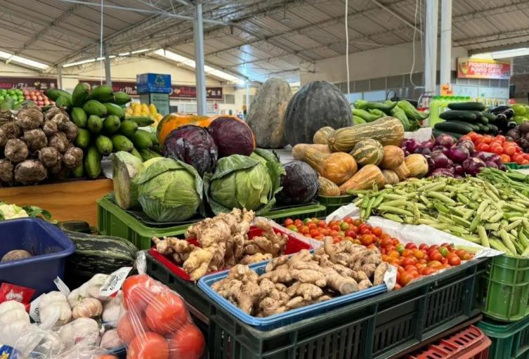 El incremento estuvo marcado principalmente por el encarecimiento de los alimentos y bebidas no alcohólicas.