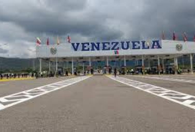 Puente Internacional Atanasio Girardot