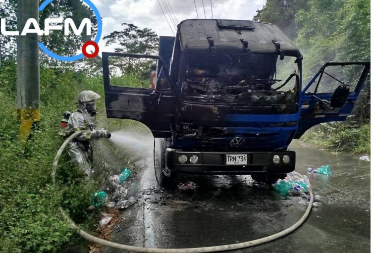 Vehículo Incinerado en Norte de Santander