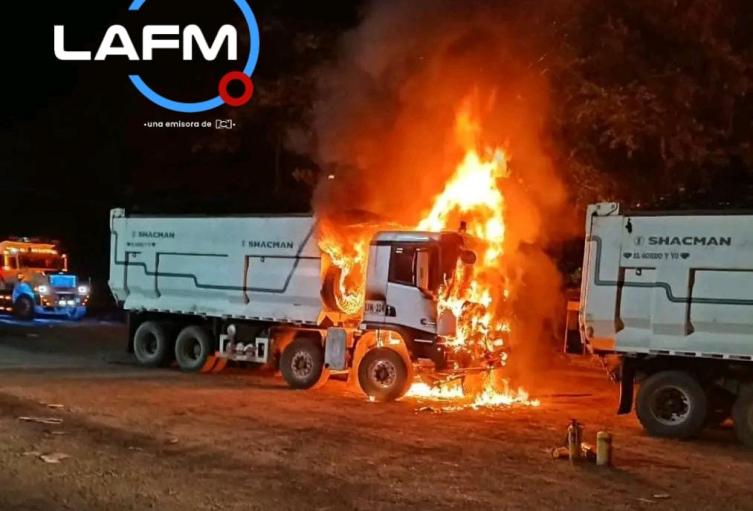 Vehículo Incinerado en Norte de Santander