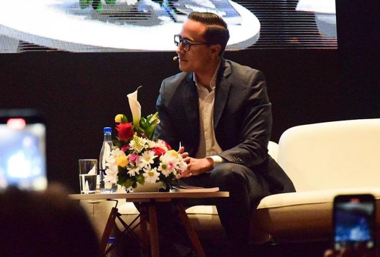 El exsenador Richard Aguilar, en un conversatorio de presentación de su nuevo libro, el 7 de octubre.