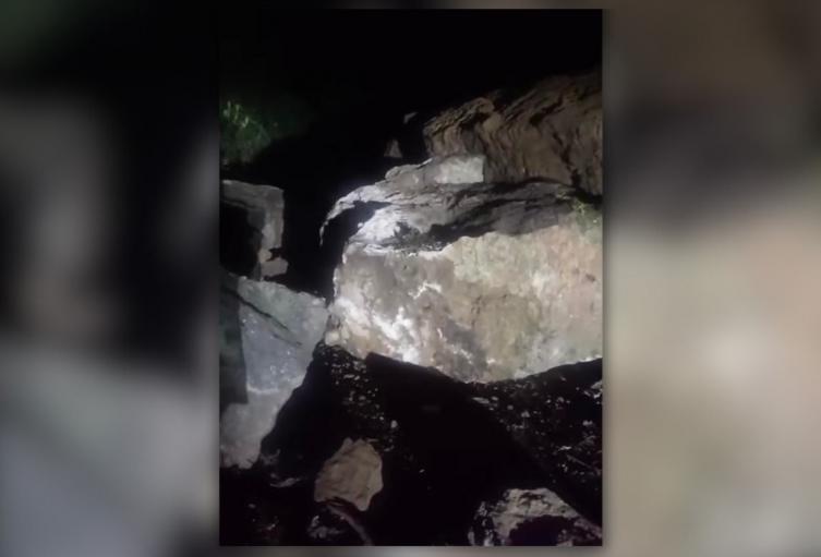Caída de rocas en la vía Suaita - Gámbita