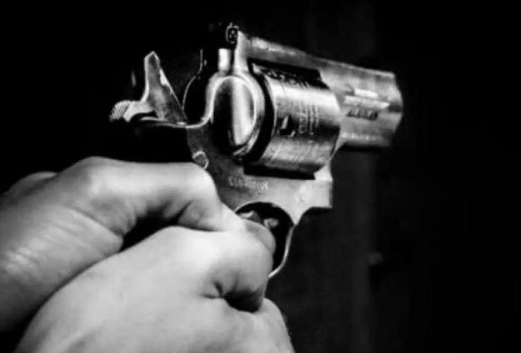 Un comerciante fue asaltado a mano armada en el barrio El Poblado de Girón