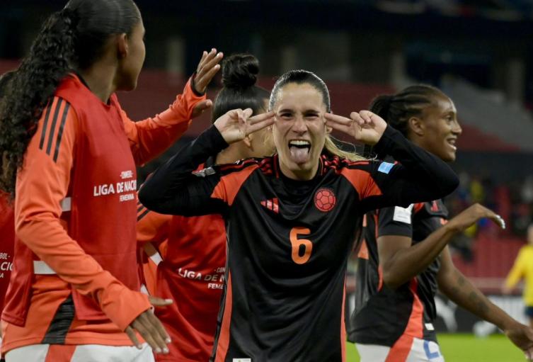 Daniela Montoya, capitana de la Selección Colombia Femenina de Mayores Daniela Montoya, capitana de la Selección Colombia Femenina de Mayores