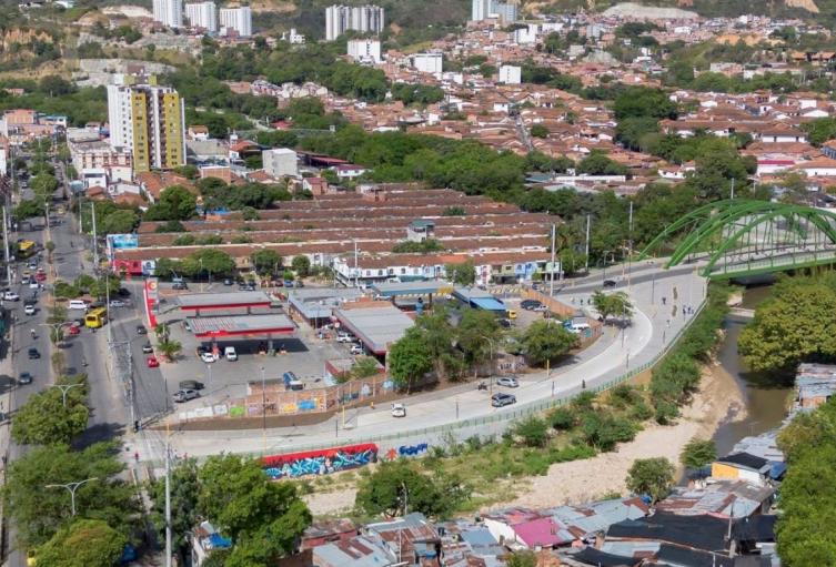 Nueva vía entregada en Girón