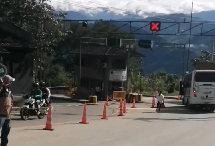 Peaje La Punta de La Mesa de Los Santos