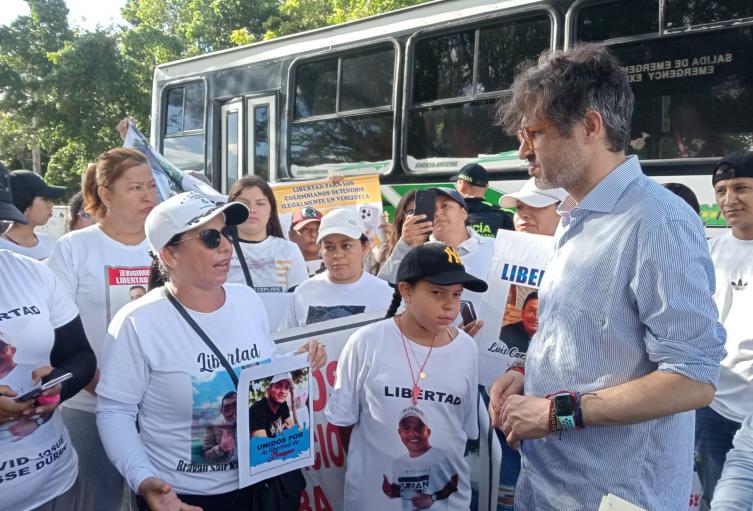 Reunión Cancillería y familias de colombianos detenidos en Venezuela 