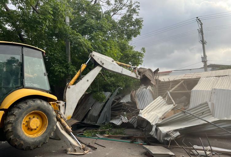 Destrucción de casetas en el Triángulo en Cúcuta 