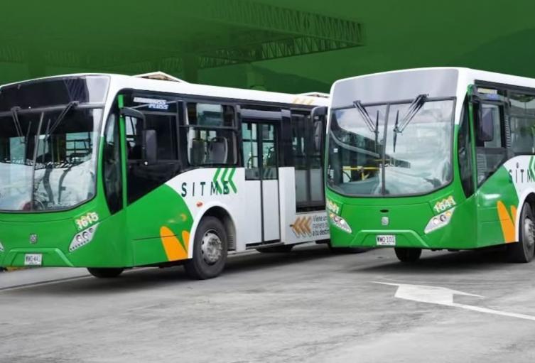 Buses de Metrolínea en 2026