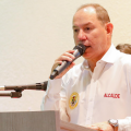 El alcalde Óscar Santos, aseguró que es enemigo de los enemigos.