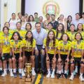Selección Santander Femenina Sub-13 junto al gobernador Juvenal Díaz