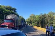 Cierre vial en el sector La Gómez, en la Troncal del Magdalena 2