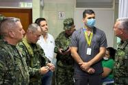 Cúpula militar visita a uniformados heridos en el Catatumbo 