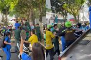 Altercado entre agentes de tránsito y estudiantes de la UCC en Bucaramanga