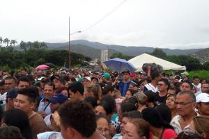 Venezolanos en la frontera colombo-venezolana en Cúcuta