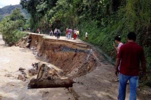 Vía Convención-El Tarra afectada por creciente de río Catatumbo 