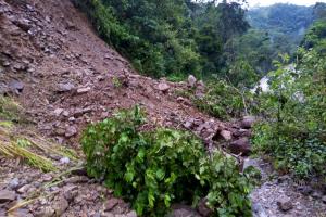 Derrumbe en la vía Cáchira-Bucaramanga 