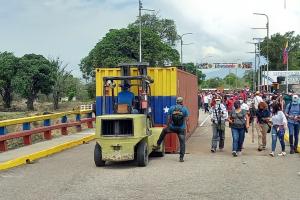 Gobierno venezolano retiró los contenedores 
