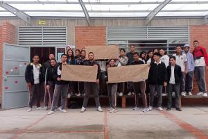 Estudiantes de Aguas Claras 