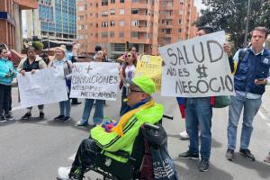 Protesta de pacientes de Alto Costo.
