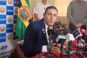 Gobernador de Santander Juvenal Díaz 