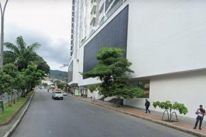 Avenida Quebrada Seca, junto a la Facultad de Salud de la UIS